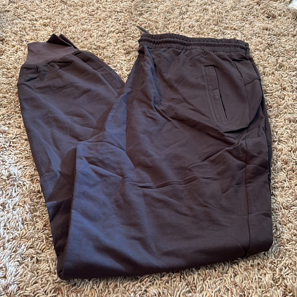 NWT - Zentre - Joggers with Zip Pockets - Size XXL